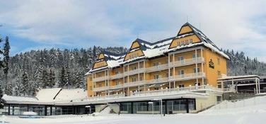 V podvečer v zázračných termálech se prohřívat a večer na parketu tancovat. To je Tatranská lyžovačka s přáteli a Monatourem v Grand hotelu Strand 4*. 1.