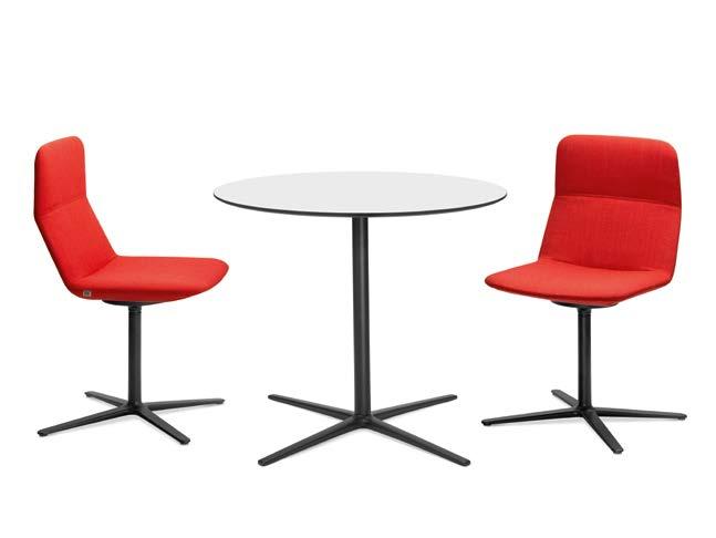 Přímo se nabízí doplnění stolů z Table s collection stohovatelnými konferenčními židlemi LD seating, které mohou