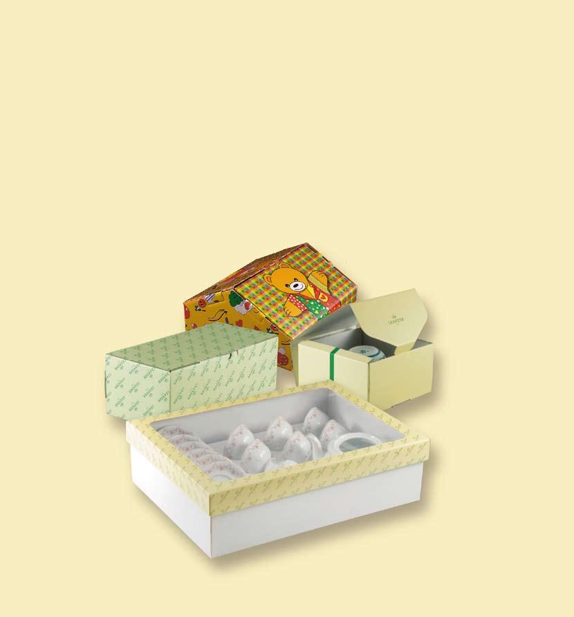 Balení výrobků Veškerá produkce Leander má kvalitní balení vhodné též jako dárkové. Porcelán je balen a dodáván v krabicích s firemním potiskem, větší soupravy též s průhledem.