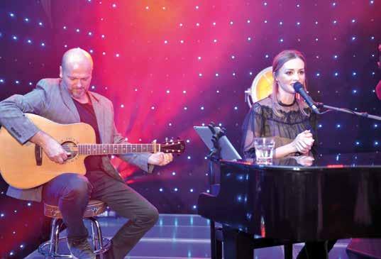 Mária Čírová Speváčka, klaviristka, skladateľka. To všetko je Mária Čírová, ktorá sa popri umeleckej činnosti venuje aj svojej rodine a záujmom.