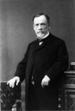 LOUIS PASTEUR: VEDECKÝ VIZIONÁR Louis Pasteur urobil počas svojej kariéry celý rad objavov, ktoré znamenali revolúciu v modernej medicíne a položili základy