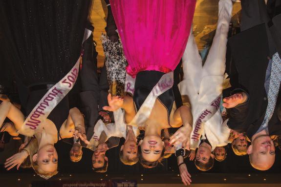 PLESOVÁ SEZÓNA 2018 V JABLONCI NAD NISOU Kromě maturitních plesů (na fotu) si můžete vybrat ze široké nabídky od reprezentativních plesů různých organizací až po maškarní reje.
