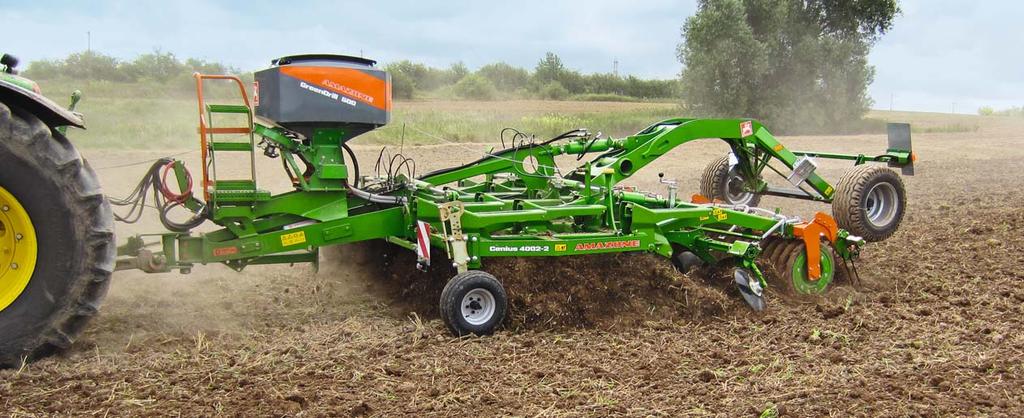 Cenius 4002-2 a 4002-2T 26 27 Cenius 4002-2T Super Kypřič Cenius 4002-2 ve sklopném provedení a