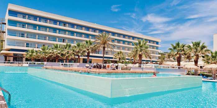 RHODOS FALIRAKI Blue Sea Beach Resort Hotel Ultra all inclusive I pro náročné Přímo u pláže Zábava na dosah Oblíbené místo Rezervujte včas 21 230 Kč * Dítě do 13 let pobyt zdarma 7 490 Kč Viz příloha