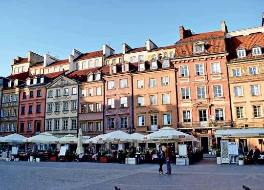 Bulganin. Společně podepsali Smlouvu o přátelství, spolupráci a vzájemné pomoci. Podle místa podpisu dostala název Varšavská. Historici tvrdí, že jejich schůzka netrvala déle než 25 minut.