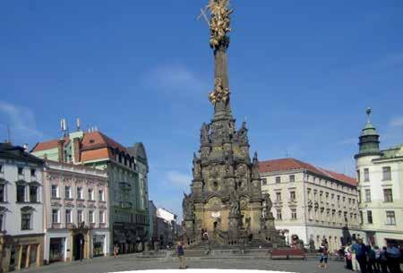 Olomouc - nejen město tvarůžků! Po stopách tradice Karlovarska 4denní program obsahuje: 3 noci ubytování ve 3hvězdičkovém hotelu snídaně 1 x Olomouc Card na 48 hod.