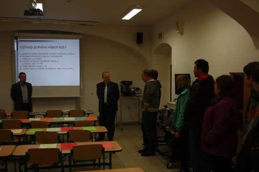 V měsíci dubnu škola prezentovala svoji činnosti v rámci výstavy Mobilsalon v Českých Budějovicích, kde měla svůj vlastní výstavní stánek.