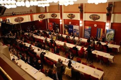 celkový pohled do sálu celostátní konference Enersol 2015 Na škole též