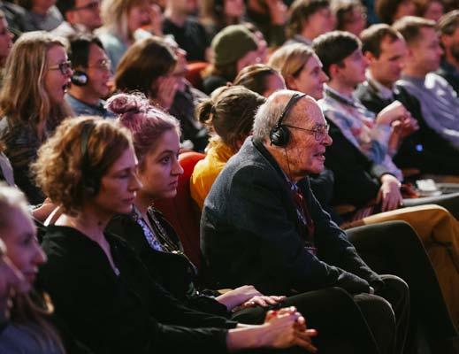 2. FINAL PRESS RELEASE Jihlava, October 29, 2017 21st Ji.hlava IDFF is now over 4 386 accredited visitors arrived to enjoy the festival The 21st edition of the annual Ji.hlava IDFF closed its doors.