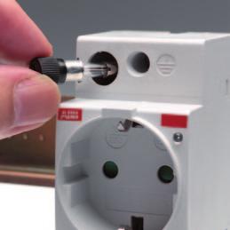 Další funkce Modulární zásuvky M75 CSC400759F000 CSC400759F000 Modulární zásuvky Modulární zásuvky umožňují připojení zařízení, nástrojů nebo elektrického/elektronického zařízení v nemodulárních