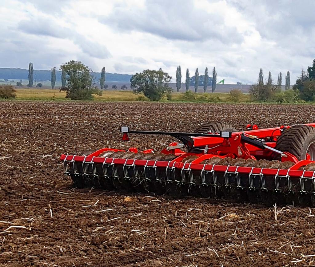 O KROK DÁL V PÉČI O PŮDU Půdoochranné technologie uvádí v život na českých polích odborný tým pracovníků společnosti Agri CS již řadu let.