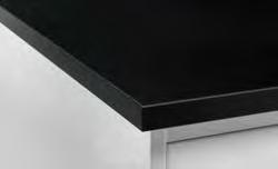 12 LAMINÁTOVÉ PRACOVNÍ DESKY TLOUŠŤKA 7,7 CM Pokud chcete pracovní desku jako výrazný designový prvek, vyberte si desku s tloušťkou 7,7 cm.