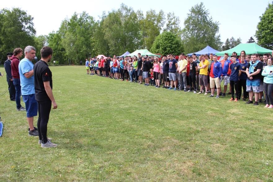 Přesto ti, kteří přišli, včetně nás, se dobře bavili a už se těšíme na podzimní zábavu s touto kapelou. Další hasičská akce se už ale vydařila na výbornou.