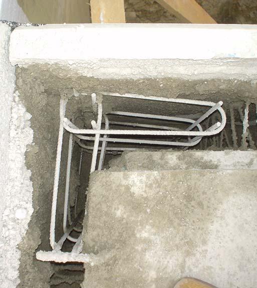 I typ L typ T typ Typy výstužných košov Spojovacia výstuž, typy výstužných košov, sieťovina Rôzne napojenie filigránových stien LEIER (napr.