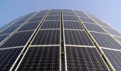 Rôznym spracovaním kremíka sa dajú vyrobiť monokryštalické, polykryštalické a amorfné fotovoltaické články.