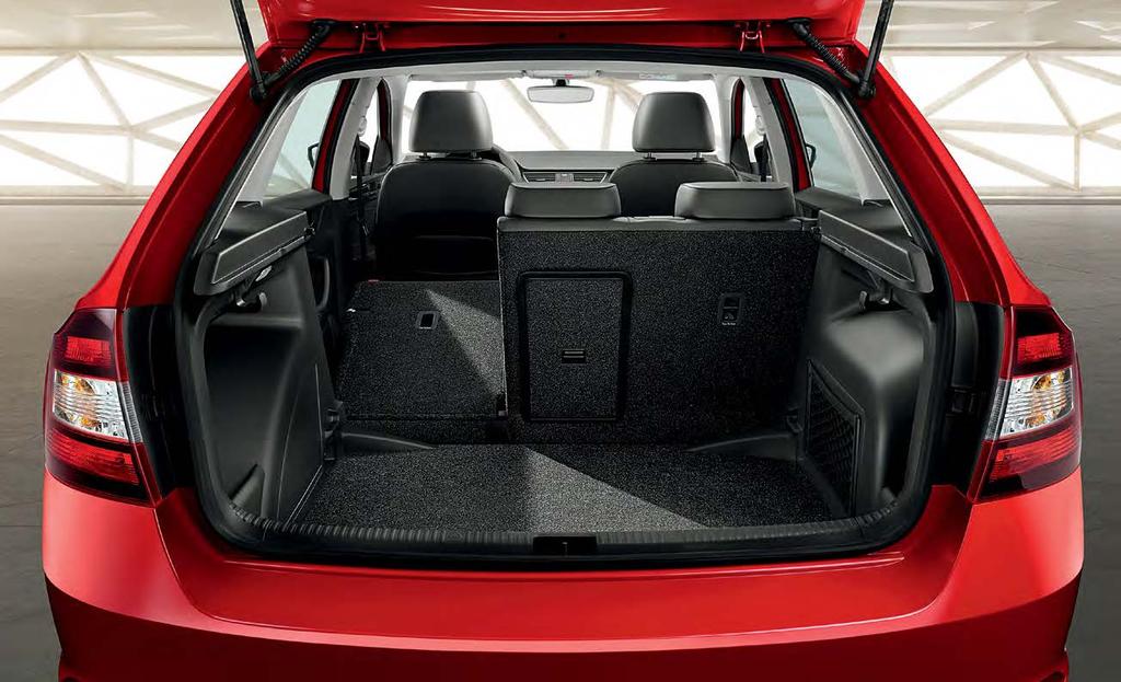 24 FLEXIBILNÝ PRIESTOR Priestor je nekonečný. Dokonca aj vnútri batožinového priestoru modelu RAPID SPACEBACK.