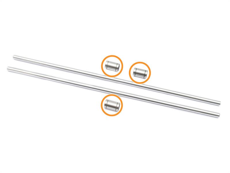 Step 6 Osa X: příprava hlazených tyčí Vezměte zbývající tyče a porovnejte jejich délku. Pro osu X potřebujete ty delší (370 mm). Lineární ložisko (3x) POZOR, PROSÍM POSTUPUJTE OPATRNĚ!