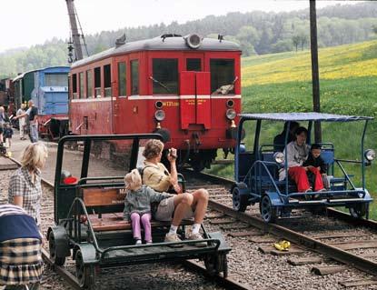 V Zubrnicích se nachází nejmladší skanzen v Čechách, který ukazuje vesnický způsob života v oblasti Českého středohoří. Další zajímavostí v obci je malé železniční muzeum.