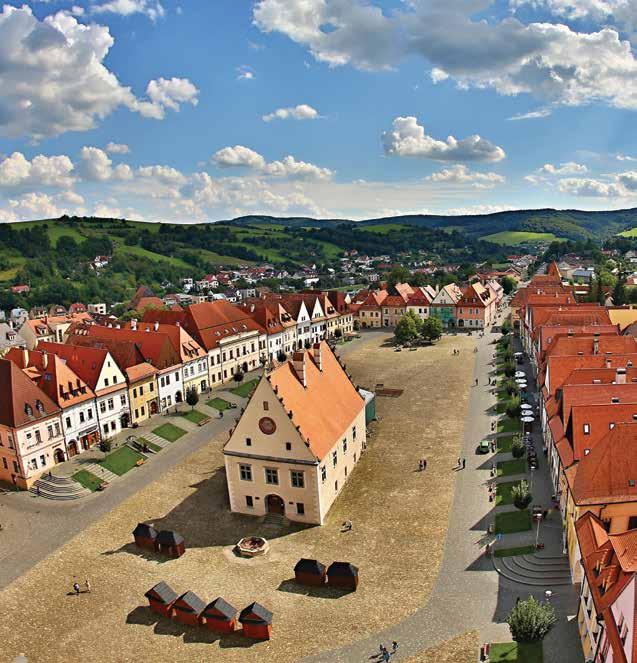 Bardejov foto: Marián Šoth N eďaleko hraníc Slovenska s Poľskom sa nachádza mesto, ktoré svojou osobitosťou pravdepodobne učaruje každému návštevníkovi.