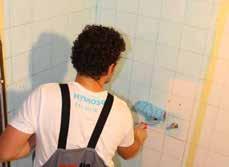 Dekorativní hydroizolaci můžeme použít i na nejzatíženějších místech, jako jsou sprchové kouty, plochy v blízkosti WC, van, umyvadel Novinky 2017 Renovace starých koupelen Systém je stejně jako u