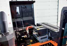 ZX140W 6 Nejpůsobivějším aspektem modelu ZX140W je jeho spolehlivost János Rozsnyai, hlavní technik, Duna Aszfalt OSVĚDČENÁ SPOLEHLIVOST Hitachi je osvědčeným výrobcem spolehlivých strojů.