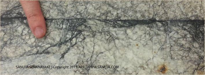 Sudbury, Chicxulub, Popigai, Kara, Azuara).