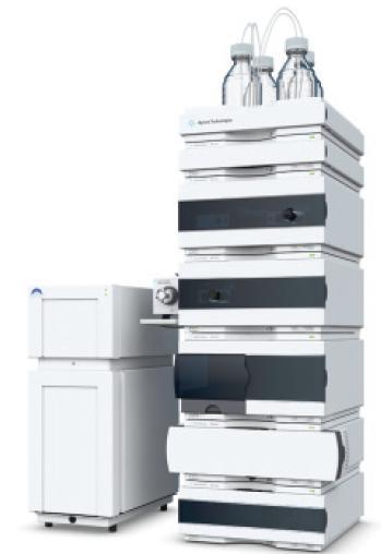 Obrázek č. 7: Přístroj 1260 Infinity Hybrid SFC/UHPLC [30]. 2.