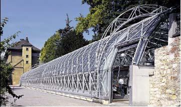 Oranžérie Pražského hradu 1999, arch. E. Jiřičná Ocel 1.