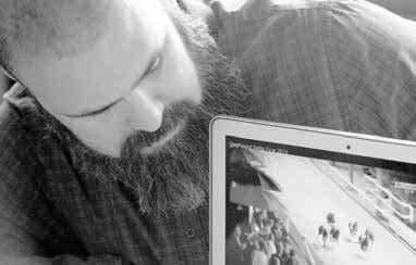 Autor, jenž byl v roce 2015 literárně oceněn Městskou knihovnou v Praze uvedením do seznamu devíti pozoruhodných spisovatelů představujících tvář nejsoučasnější české prózy a poezie, přečte několik