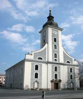 Javorník malý výskyt sklonitých orných půd silniční obchvat, napojení na Polsko domov důchodců; občanská vybavenost chráněná území (Račí údolí), nově budované vysoká vybavenost technickou