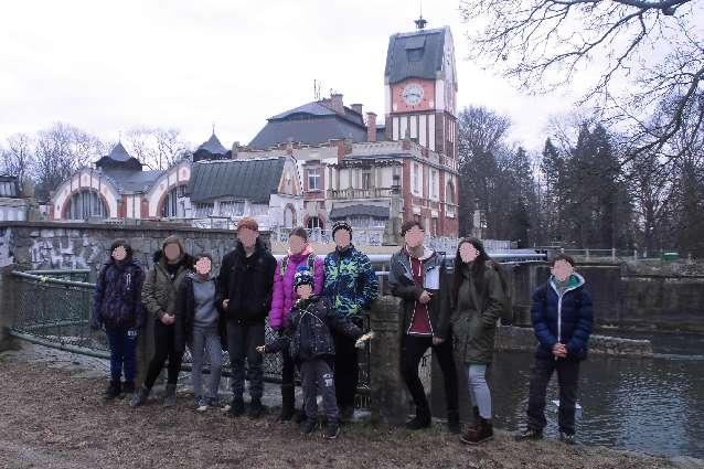 10. března / Hučák V sobotu jsme se vydali na celodenní pěší výlet do Centra obnovitelných zdrojů ČEZ u jezu s názvem