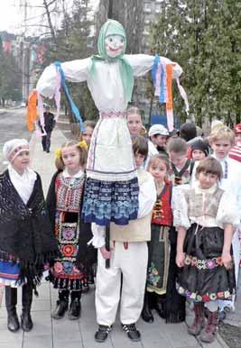 APRÍL 2010 ŠKOLSTVO / MESTSKÁ POLÍCIA / ŠPORT 11 ZŠ GOLIANOVA ZŠ GOLIANOVA Obdobie Veľkej noci a čas pred ňou patria k najbohatším obdobiam roka, pokiaľ ide o tradície a ľudové zvyklosti.