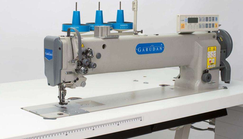 Charakteristika Характеристика Technical features GF - 238-448 MH/L60 05 Dvoujehlové stroje se 100 cm dlouhým ramenem jsou standardně vybaveny dvěma