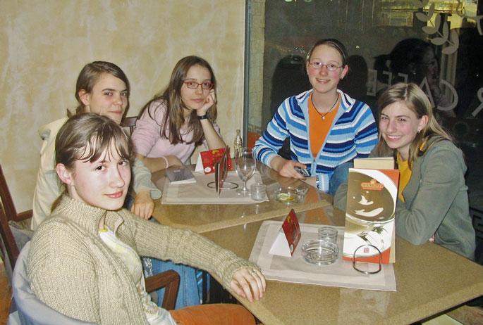 Ich freue mich schon sehr nach Kulmbach, wo wir wieder unsere Freunde treffen. über alles gesprochen und ich war wirklich traurig, als sie nach Kulmbach fahren musste.