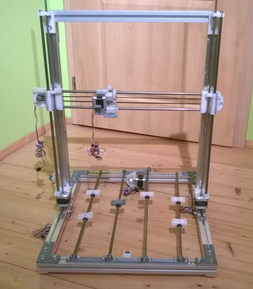 FSI VUT DIPLOMOVÁ PRÁCE List 18 2.3 Elektronika Obr. 2.2 Rám včetně pojezdů. Hlavními prvky elektroniky jsou krokové motorky, tištěné desky Arduino mega 2560 a RAMPS 1.