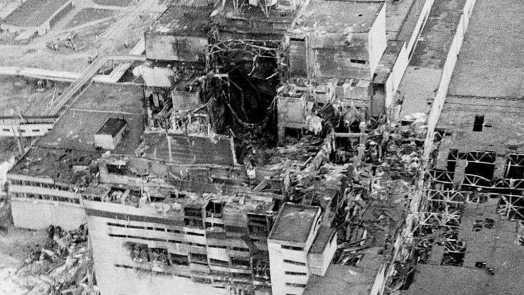 Černobyl Černobylská havárie se stala 26.dubna 1986 v Černobylské jaderné elektrárně na severu Ukrajiny.