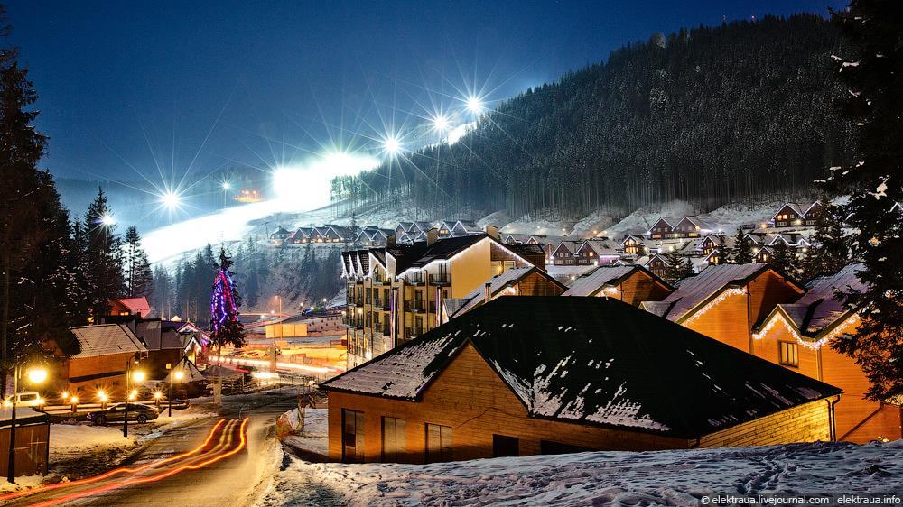 Bukovel Bukovel je největší lyžařské středisko ve východní Evropě ležící na Ukrajině v Ivano-Frankivskské
