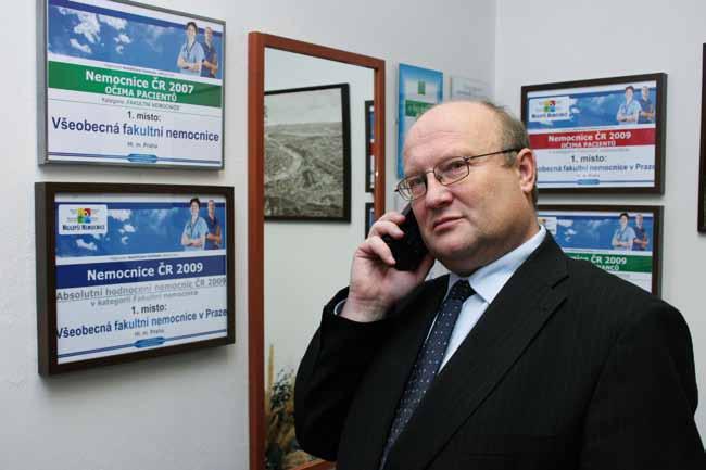 14 Acting director of the General Teaching Hospital Dear partners, teachers, students and supporters of the First Faculty of Medicine of Charles University, dear colleagues, The rapid march of time