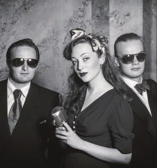 Kromě swingu samotného se posluchači často mohou těšit i na příbuzné žánry, jako je jazz, boogie, blues i muzika na pomezí zmiňovaných stylů a například rocku, popu či naopak klasické hudby. Již 1.