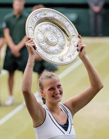 Šampióni 2011: Novak DJOKOVIČ a Petra KVITOVÁ Wimbledon biely i farebný Za víťazstvo inkasujú šampióni dvojhry 2012 po 1,15 milióna libier Wimbledon 2012 má svoj presný harmonogram: v apríli oznámili