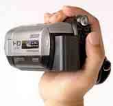 Novinka Sony HDR-SR5E je i přes na první pohled patrné nedostatky výtečnou volbou pro natáčení videa i pořizování fotek.