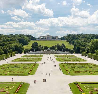 Schloß Schönbrunn Kultur- und Betriebsges.m.b.H., Wien, 208 Druckerei: AV + Astoria Druckzentrum Fotos: Schloß Schönbrunn Kultur- und Betriebsges.m.b.H., Agentur Anzenberger/ T.