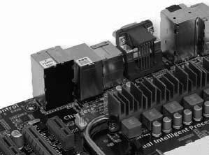 I bez přídavného diskového řadiče však Asus nabízí osm portů SATA 6 Gb/s (jedním z nich je externí varianta esata) a z čipsetu jsou vyvedeny také čtyři porty USB 3.