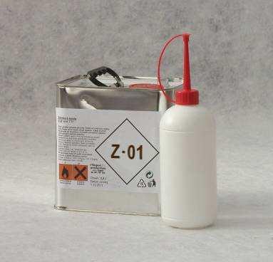 pagina 50 FATRAFOL-S Hidroizolația acoperişurilor 2.2.1.11 Pastă de etanşare Z-01 Soluție din PVC şi ingrediente în solvenți organici.