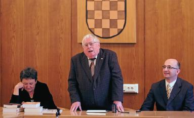 Dušan Karpatský s nama je proslavio 80. rođendan Otčino a dědovino, naše krásná vlasti milá stihovima hrvatske himne u češkom prijevodu koju je pročitala studentica bohemistike Sonja Vojvodić 22.