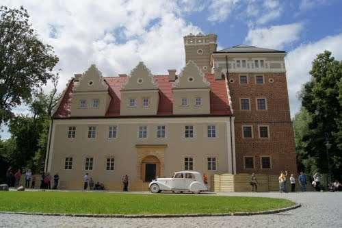 FUNKCE PREZIDENTŮ SE BUDOU LETOS PŘEDÁVAT V POLSKU 23. 6. 2013 - do termínu uhradit členský příspěvek pro 2. pol. 2013 28. 6. 2013, 19.00 Wroclaw předávání prezidentských funkcí 29. 6. 2013 13.