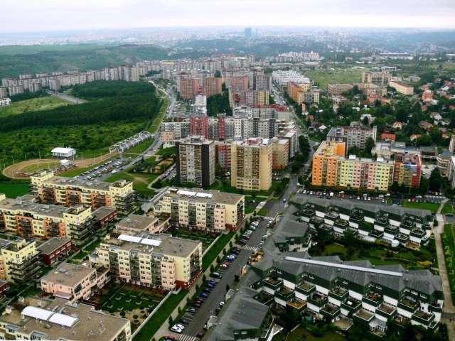 Vlčka Povídka mého života (zkušenosti amerického Čecha) a v roce 1933 vydal přímo náš Distrikt 66 Vlčkovu knihu Práce a odplata, kterou předmluvou opatřil Prof. Václav Tille.