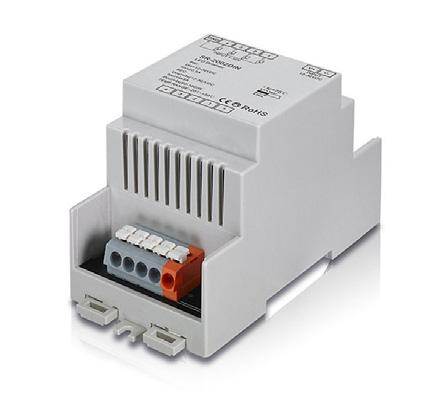 Výstup: 4 kanály, max. 4A/kanál, PWM modulace, (12V - max. 48W/kanál, 24V - max. 96W/kanál) obj. č.