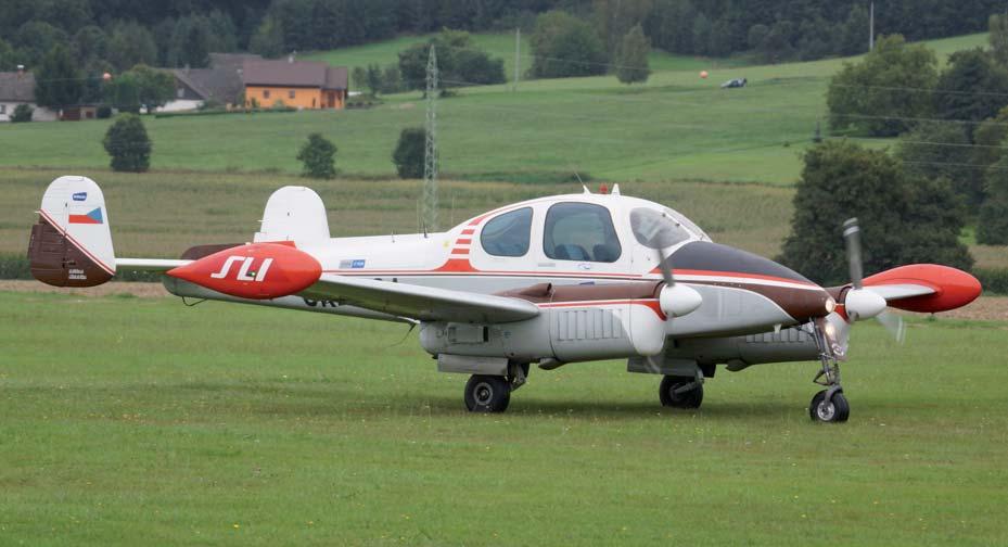výroční zpráva ÚCL 2012 Ověřování spolehlivosti V roce 2012 bylo vystaveno 2374 potvrzení o ověření spolehlivosti, z toho 2129 potvrzení bylo vystaveno občanům České republiky a 245 potvrzení cizím