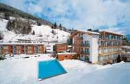 www.sport-s.cz KAPRUN-ZELL AM SEE 38 5=4, 6=5 7=6 6 Apartmány NIKOLAUS GASSNER STRASSE Místo pobytu a poloha: Kaprun (786 m), dům na klidném místě, cca 400 m od centra, u zastávky skibusu.